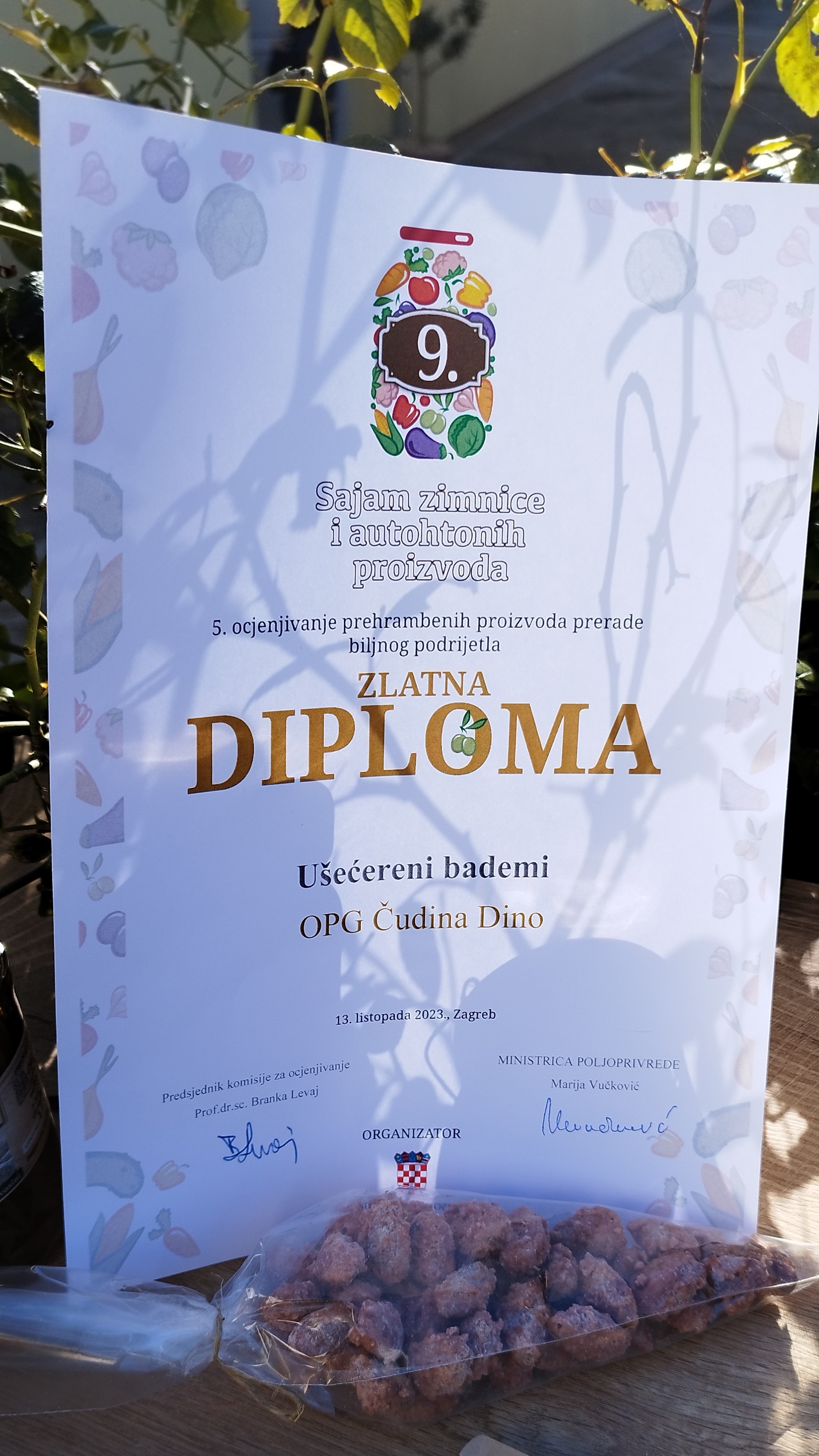 Ušećereni badem